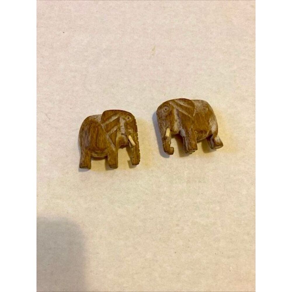 Carved Wooden Miniature Elephant Figurines Lot of 2 Animal Minis - Picture 7 of 11